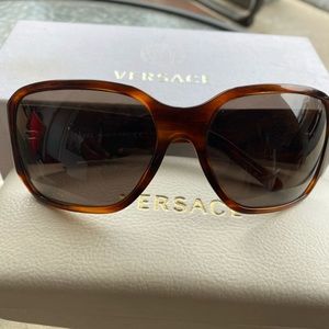100% authentic Versace Sunglasses